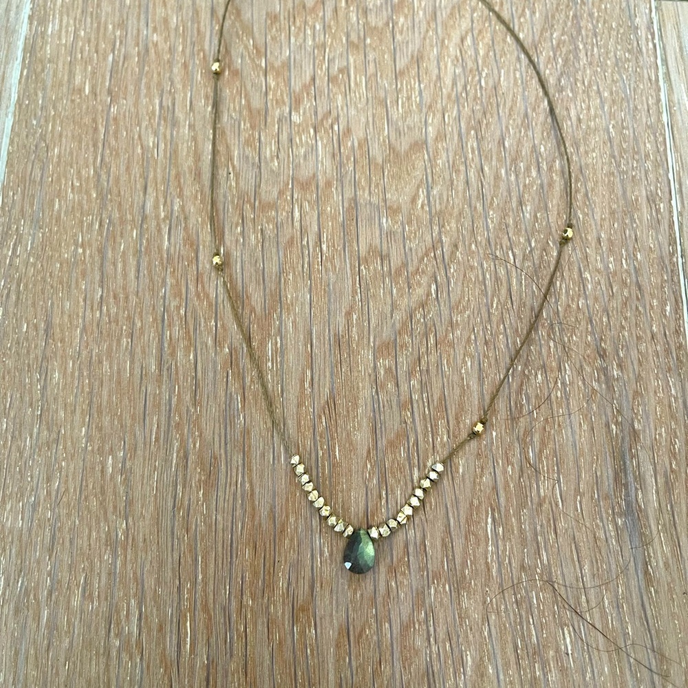 LABRADORITE FLOATING GEM NECKLACE